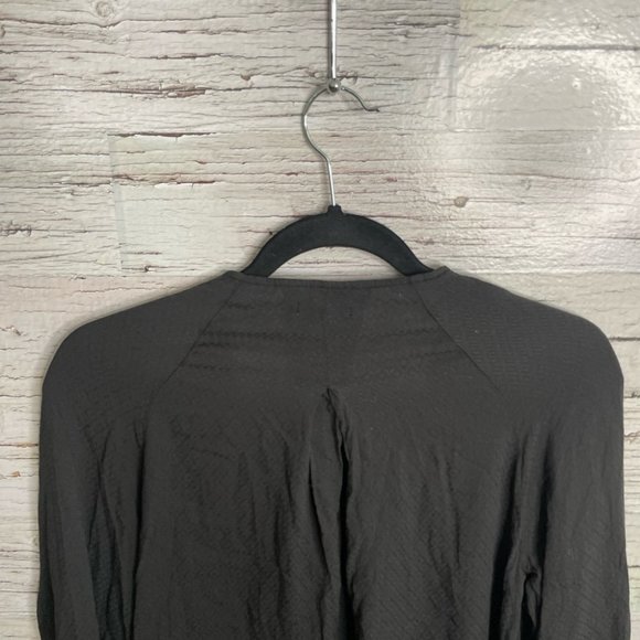Silence & noise black long sleeve blouse size medium urban outfitters - Picture 10 of 11